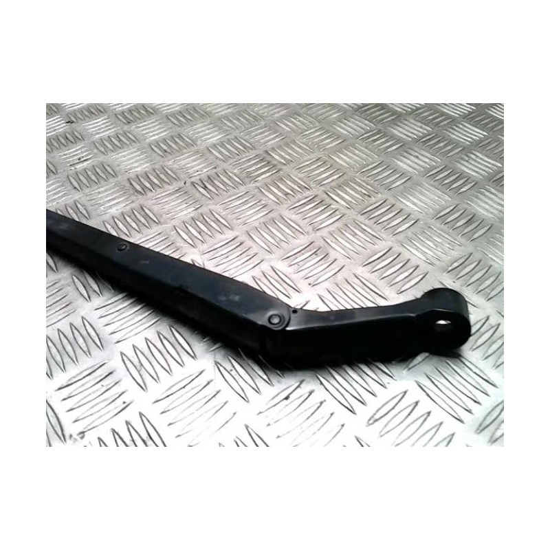 Bras essuie glace avant droit TOYOTA COROLLA VERSO 2 PHASE 1 d’occasion