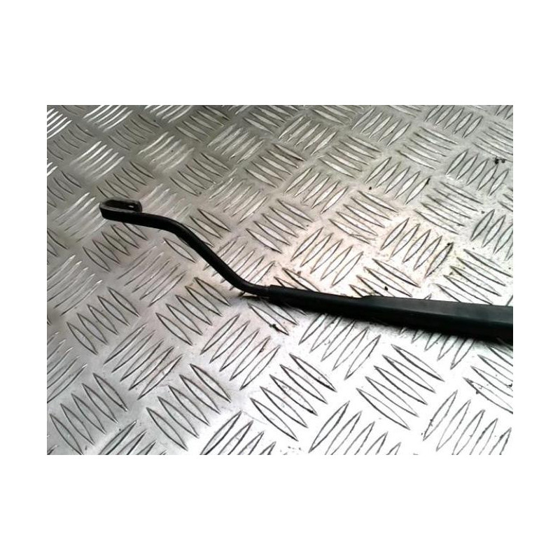 Bras essuie glace avant gauche TOYOTA COROLLA VERSO 2 PHASE 1 d’occasion