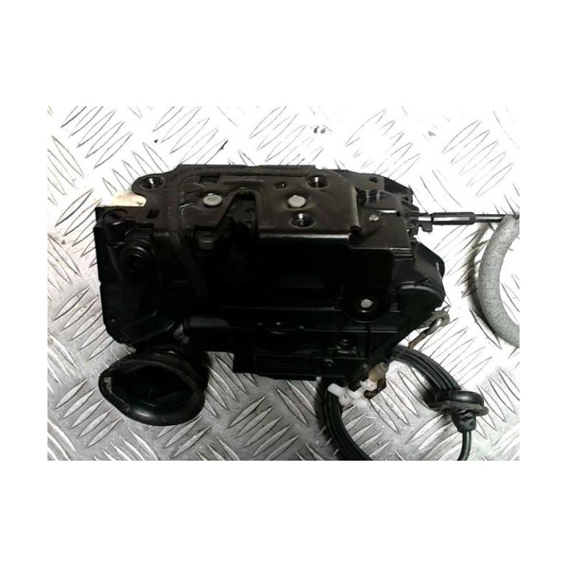 Serrure arriere droit VOLKSWAGEN GOLF 6 d’occasion