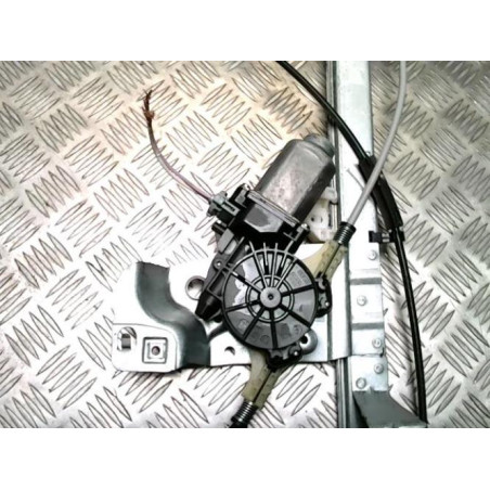 Leve vitre electrique avant droit RENAULT KANGOO 2 PHASE 1 d’occasion