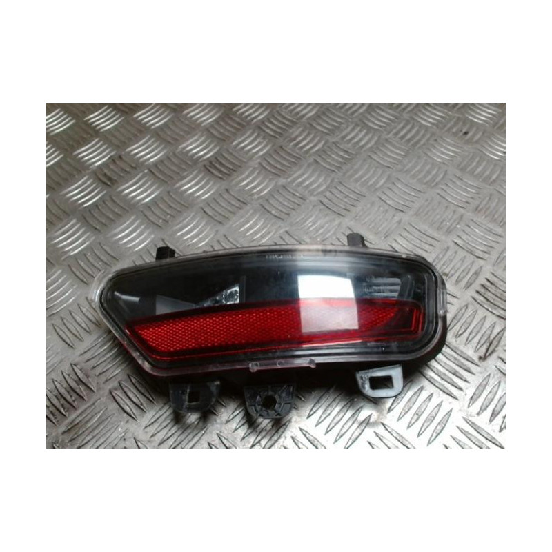 Feu de pare choc arriere droit RENAULT CAPTUR 2 PHASE 1 d’occasion