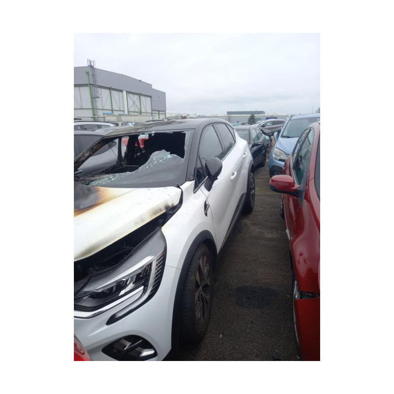 Feu de pare choc arriere droit RENAULT CAPTUR 2 PHASE 1 d’occasion