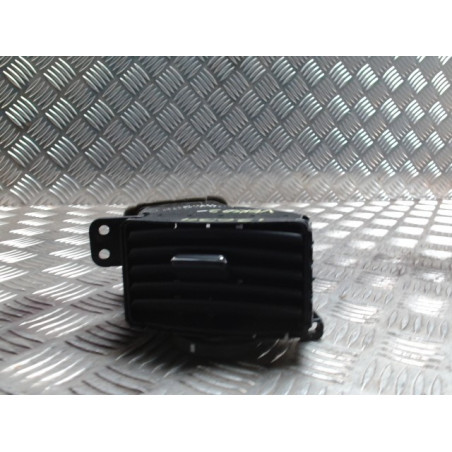 Aerateur tableau de bord avant gauche TOYOTA COROLLA VERSO 2 PHASE 1 d’occasion