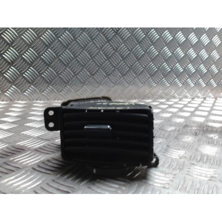 Aerateur tableau de bord avant gauche TOYOTA COROLLA VERSO 2 PHASE 1 d’occasion
