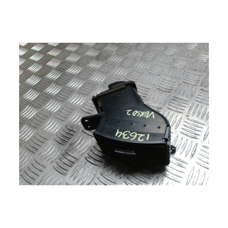 Aerateur tableau de bord avant gauche TOYOTA COROLLA VERSO 2 PHASE 1 d’occasion