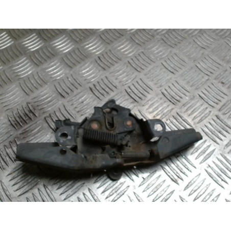 Serrure de capot TOYOTA COROLLA VERSO 2 PHASE 1 d’occasion
