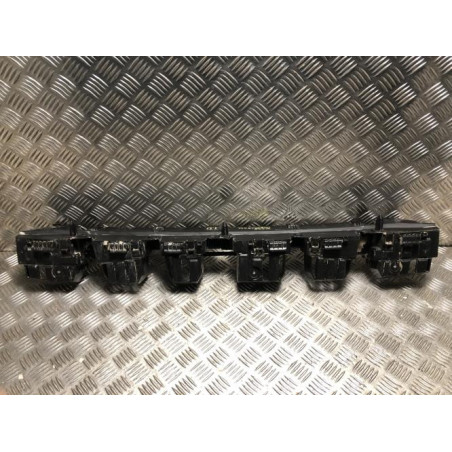 Support de pare chocs arriere RENAULT MEGANE 5 d’occasion
