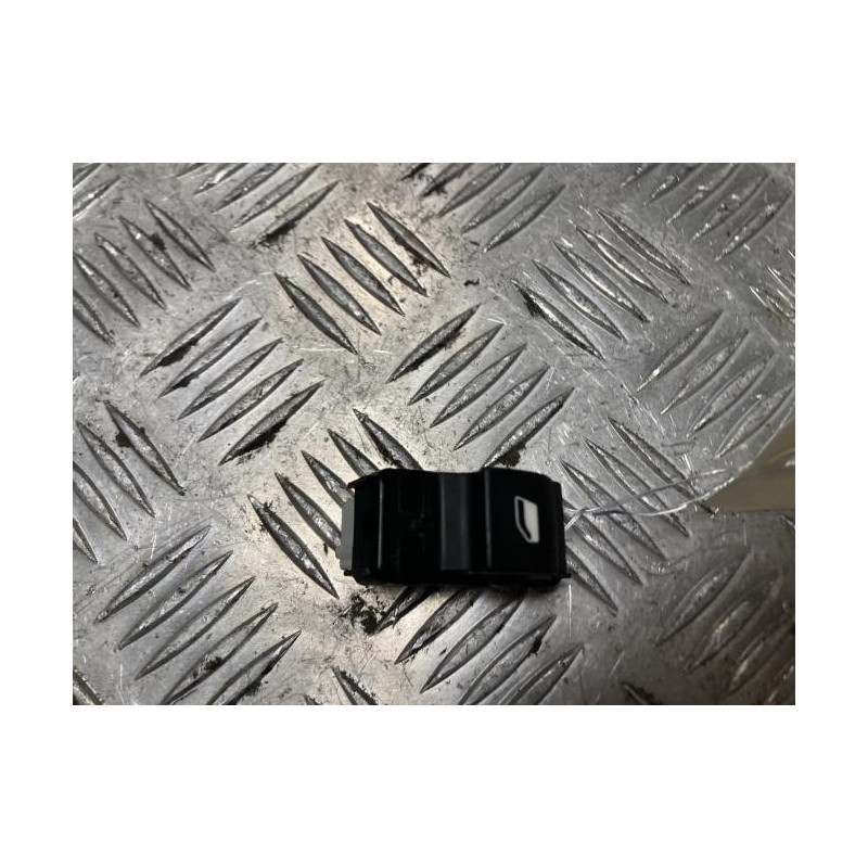 Interrupteur de leve vitre avant droit PEUGEOT 3008 2 PHASE 1 d’occasion