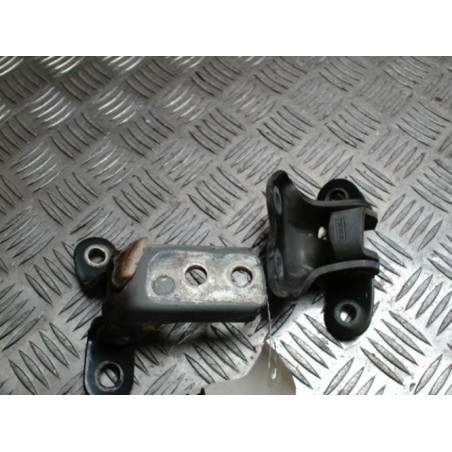 Charniere de porte avant gauche TOYOTA COROLLA VERSO 2 PHASE 1 d’occasion