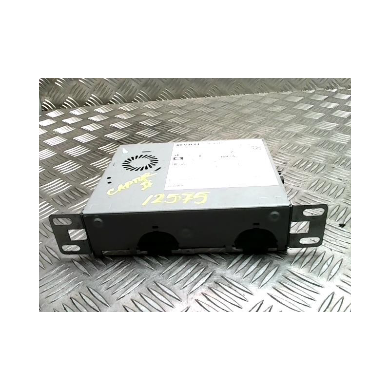 Autoradio d'origine RENAULT CAPTUR 2 PHASE 1 d’occasion