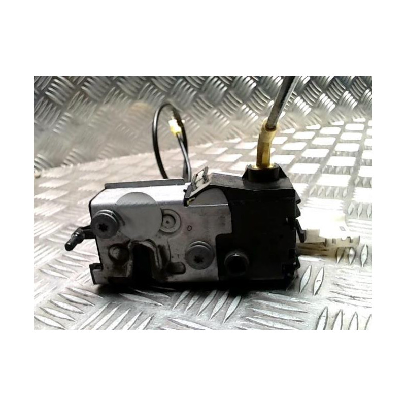 Serrure avant droit FIAT SCUDO 2 d’occasion