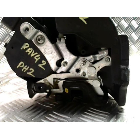 Serrure arriere droit TOYOTA RAV4 2 PHASE 2 d’occasion