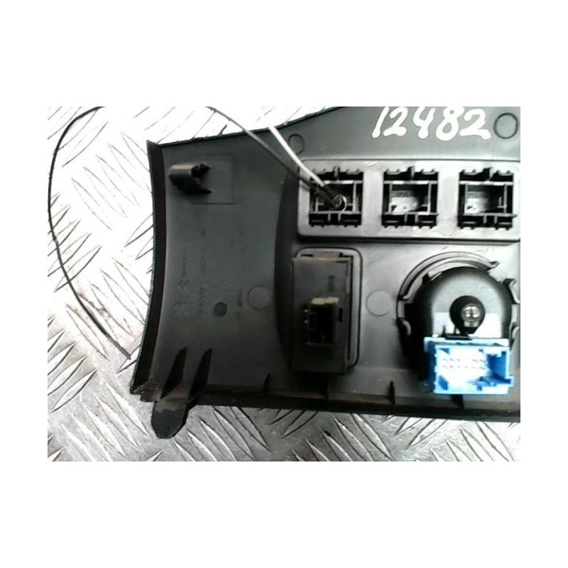 Commande retroviseurs CITROEN BERLINGO 2 PHASE 1 d’occasion