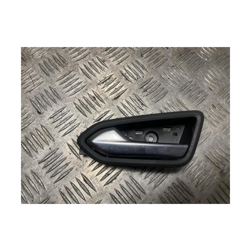 Poignee interieur arriere gauche RENAULT CAPTUR 2 d’occasion