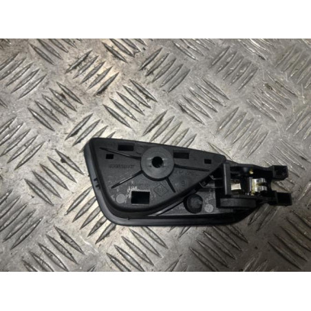 Poignee interieur arriere gauche RENAULT CAPTUR 2 d’occasion