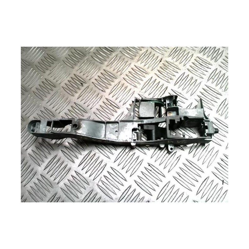 Support poignee porte avant gauche CITROEN BERLINGO 2 PHASE 1 d’occasion