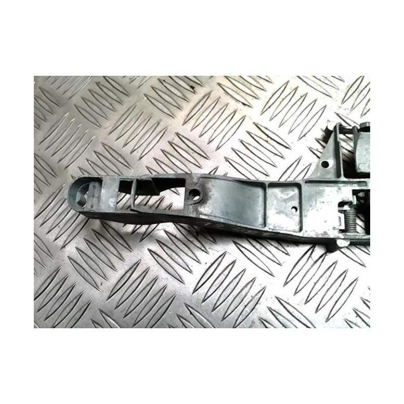 Support poignee porte avant gauche CITROEN BERLINGO 2 PHASE 1 d’occasion