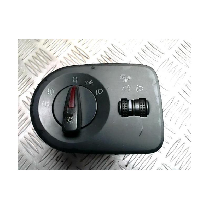Commande de phare SEAT IBIZA 4 PHASE 1 d’occasion