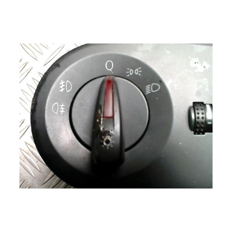 Commande de phare SEAT IBIZA 4 PHASE 1 d’occasion