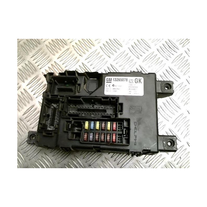 Porte fusible OPEL CORSA D PHASE 1 d’occasion