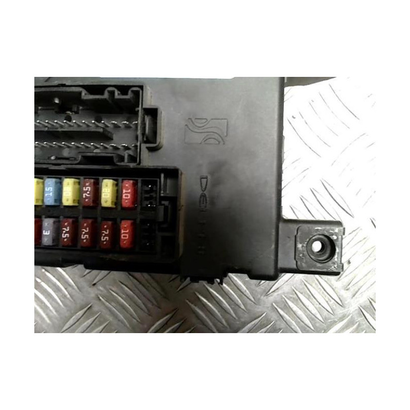 Porte fusible OPEL CORSA D PHASE 1 d’occasion