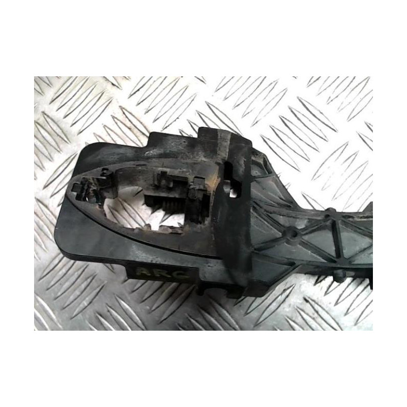 Support poignee porte arriere gauche KIA VENGA PHASE 1 d’occasion