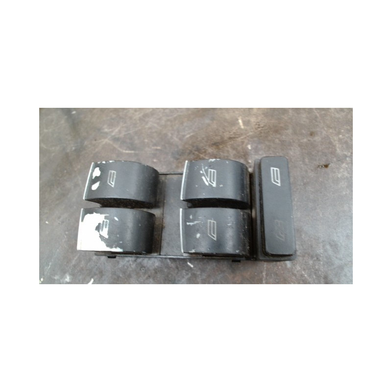 Interrupteur de leve vitre avant gauche AUDI A4 2 PHASE 1 d’occasion