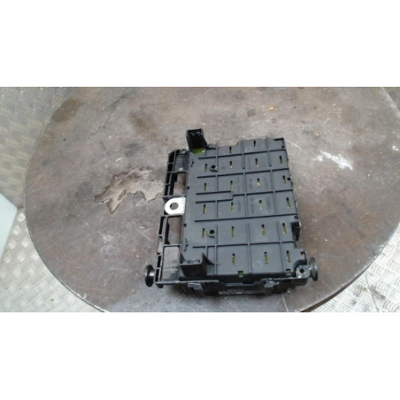 Porte fusible PEUGEOT 206+ d’occasion