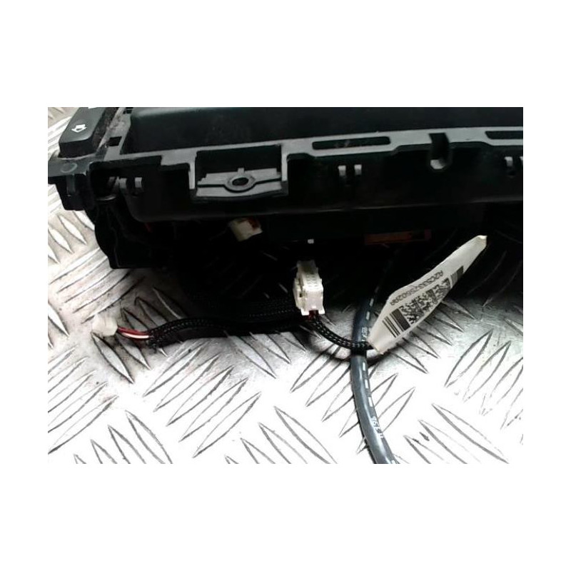 Ecran GPS PEUGEOT 3008 1 PHASE 1 d’occasion