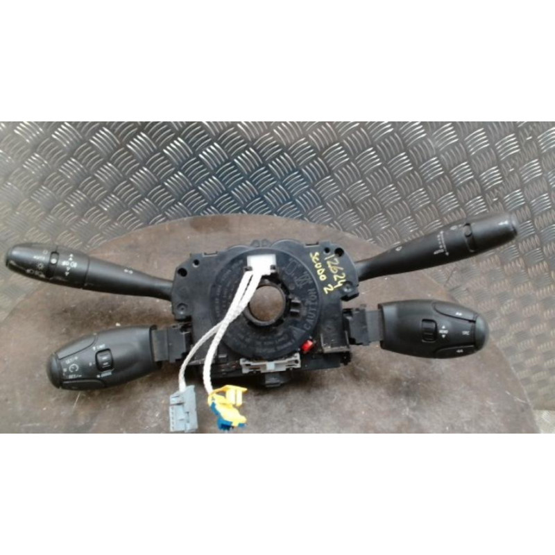 Com (Bloc Contacteur Tournant+Commodo Essuie Glace+Commodo Phare) FIAT SCUDO 2 d’occasion