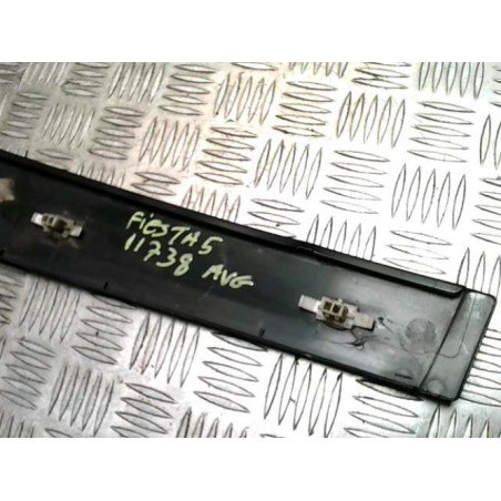 Baguette de porte avant gauche FORD FIESTA 5 PHASE 2 d’occasion