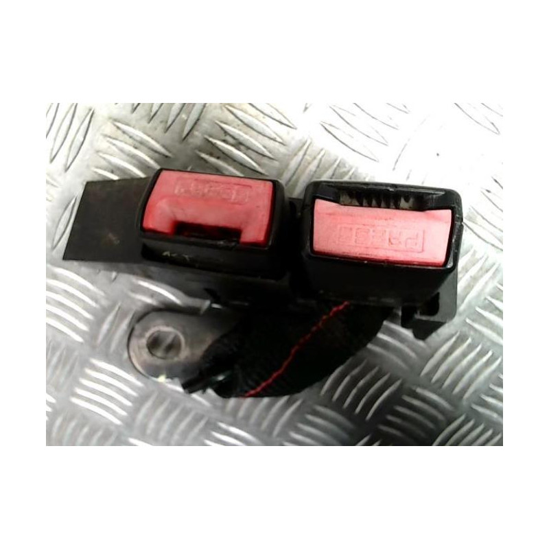 Attache ceinture avant droit RENAULT MODUS PHASE 1 d’occasion