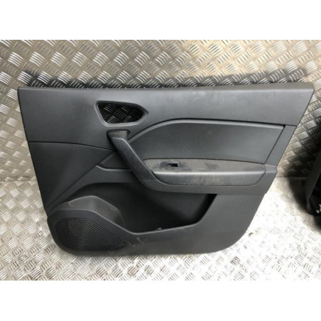Panneau de porte avant droit RENAULT CAPTUR 2 d’occasion