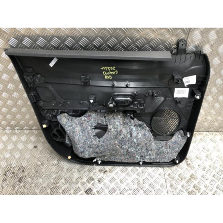 Panneau de porte avant droit DACIA DUSTER 3 d’occasion