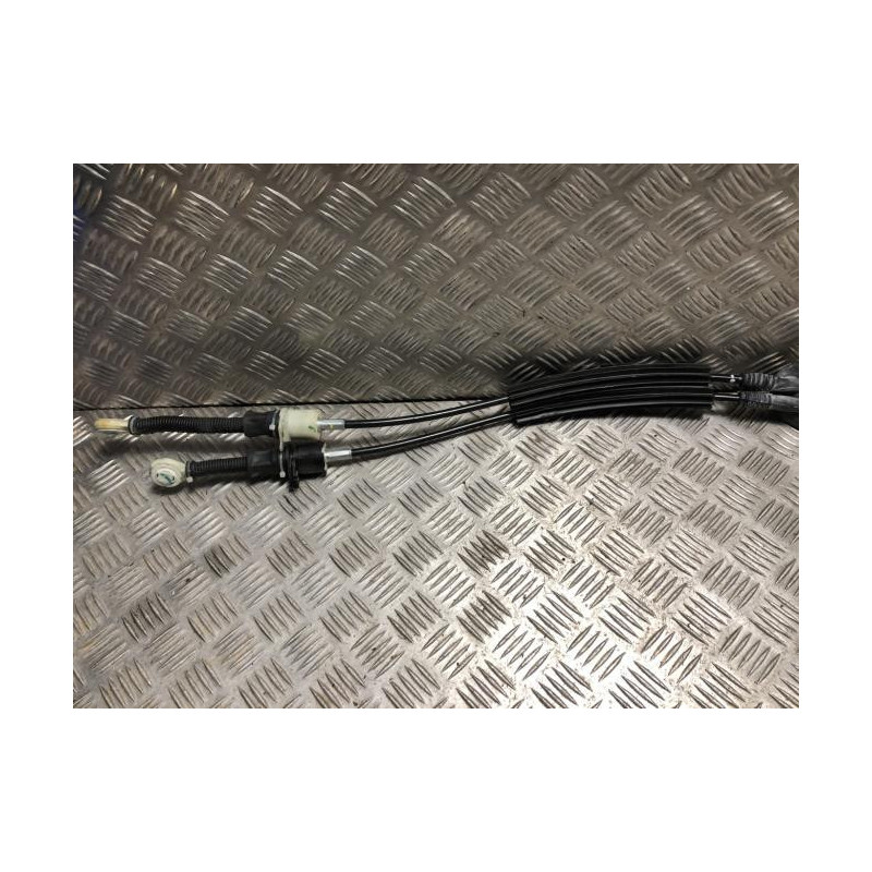 Cable levier de vitesses DACIA DUSTER 3 d’occasion