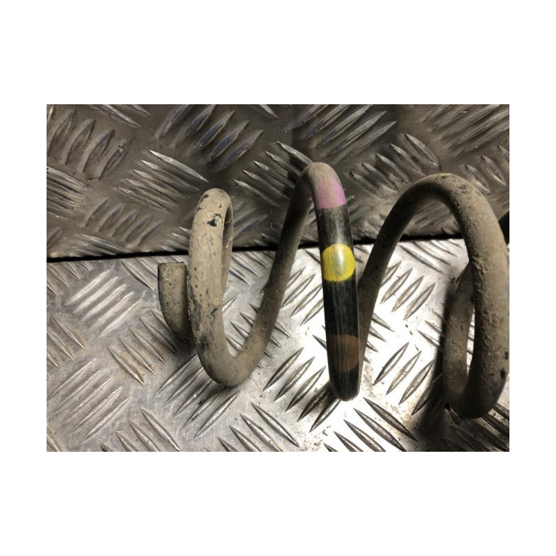 Ressort de suspension arriere RENAULT TWINGO 3 PHASE 1 d’occasion