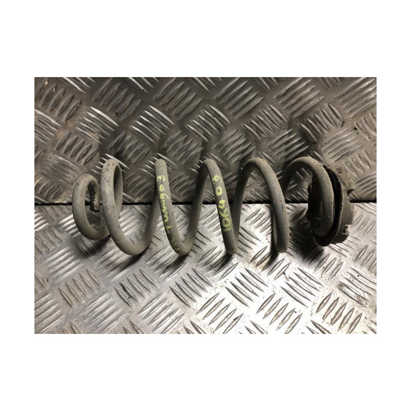 Ressort de suspension arriere RENAULT TWINGO 3 PHASE 1 d’occasion