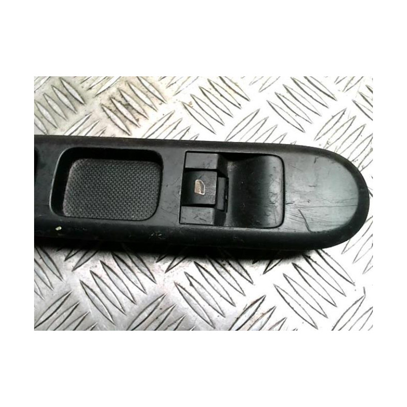 Interrupteur de leve vitre avant droit PEUGEOT 3008 1 PHASE 1 d’occasion