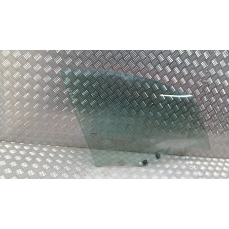 Vitre avant droit RENAULT CLIO 4 PHASE 1 d’occasion