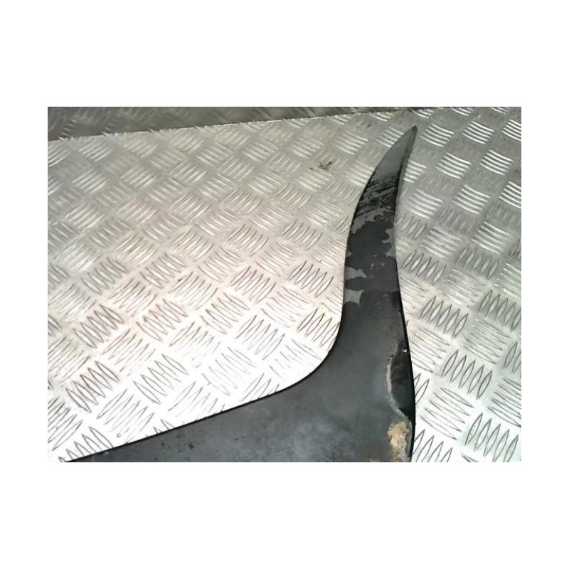 Baguette de porte arriere gauche  TOYOTA URBAN CRUISER d’occasion