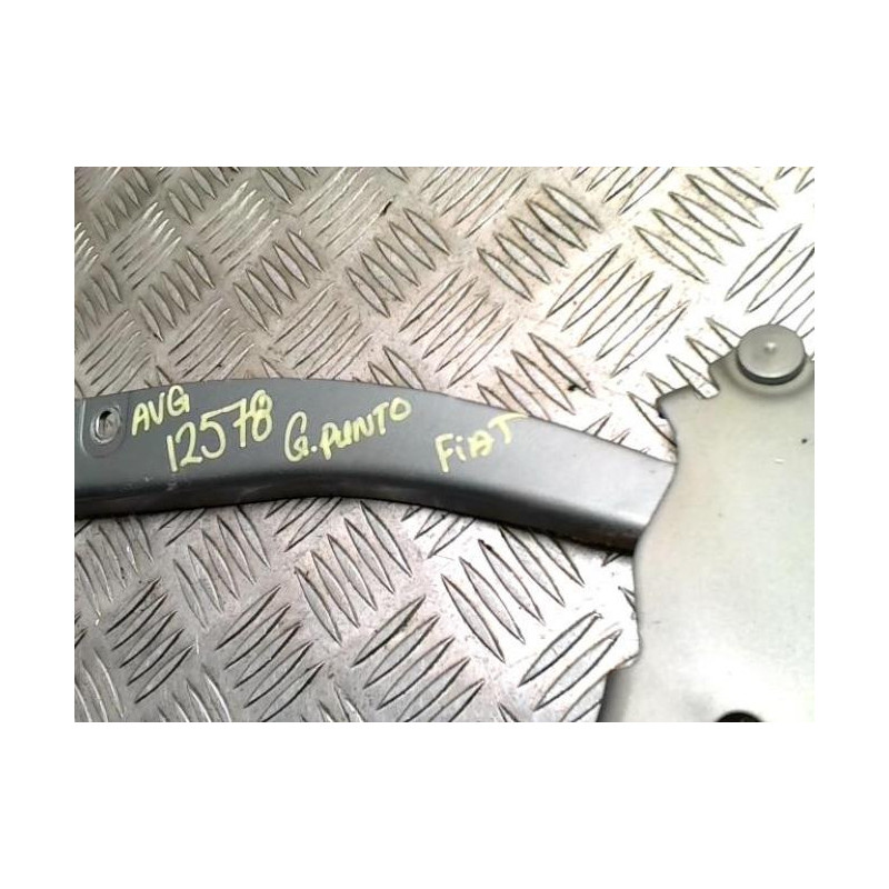 Charniere de capot FIAT GRANDE PUNTO d’occasion
