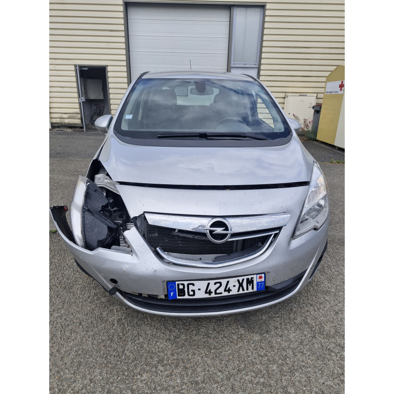Feu de pare choc arriere droit OPEL MERIVA B PHASE 1 d’occasion