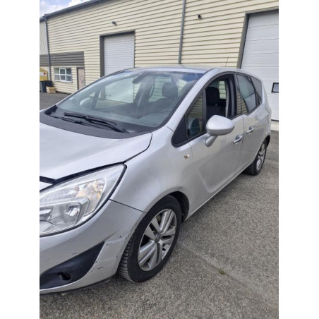 Feu de pare choc arriere droit OPEL MERIVA B PHASE 1 d’occasion