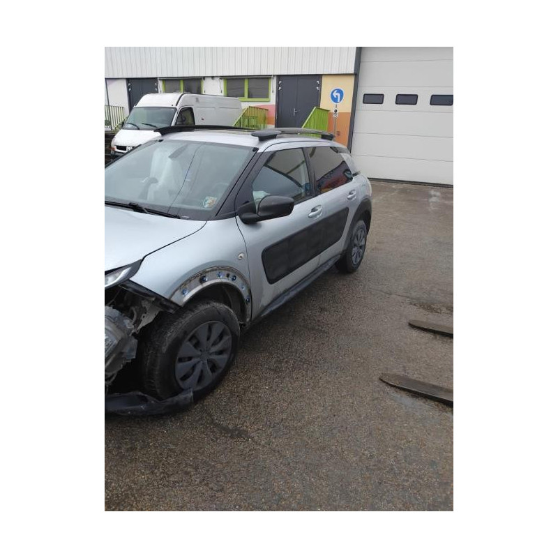 Etrier avant droit (freinage) CITROEN C4 CACTUS d’occasion