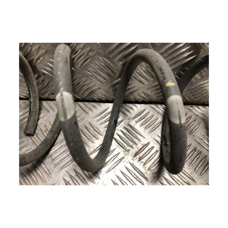 Ressort de suspension arriere NISSAN MICRA 4 PHASE 2 d’occasion