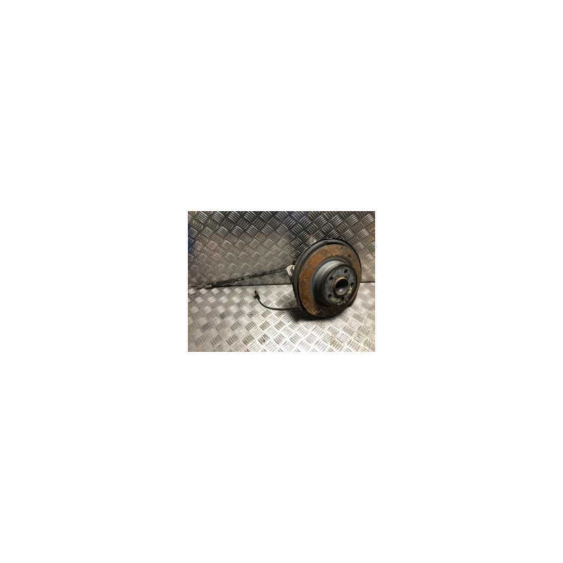Fusee arriere gauche MERCEDES CLASSE C 204 PHASE 1 d’occasion