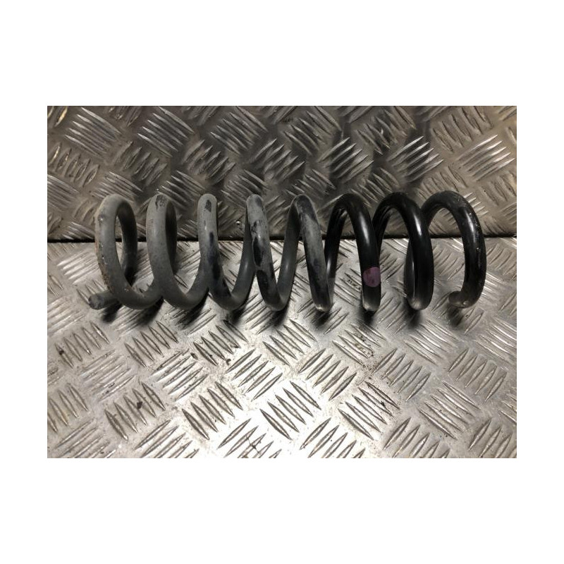 Ressort de suspension arriere MERCEDES CLASSE C 204 PHASE 1 d’occasion