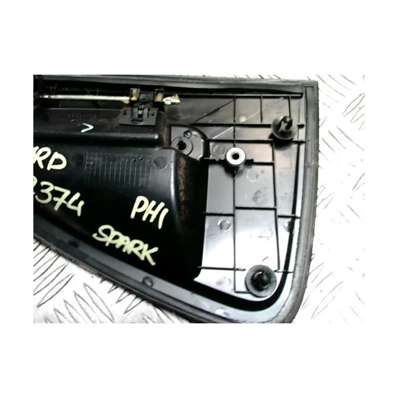 Poignee porte arriere droit CHEVROLET SPARK PHASE 1 d’occasion