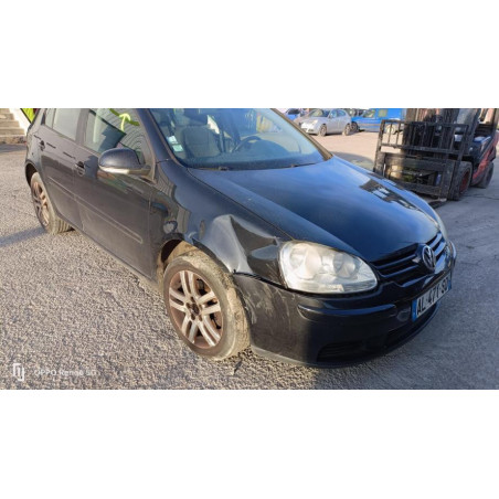 Porte fusible VOLKSWAGEN GOLF 5 d’occasion