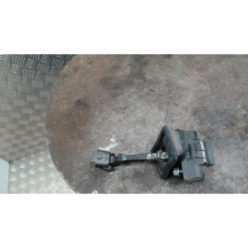 Tirant de porte avant droit RENAULT TWINGO 3 PHASE 1 d’occasion